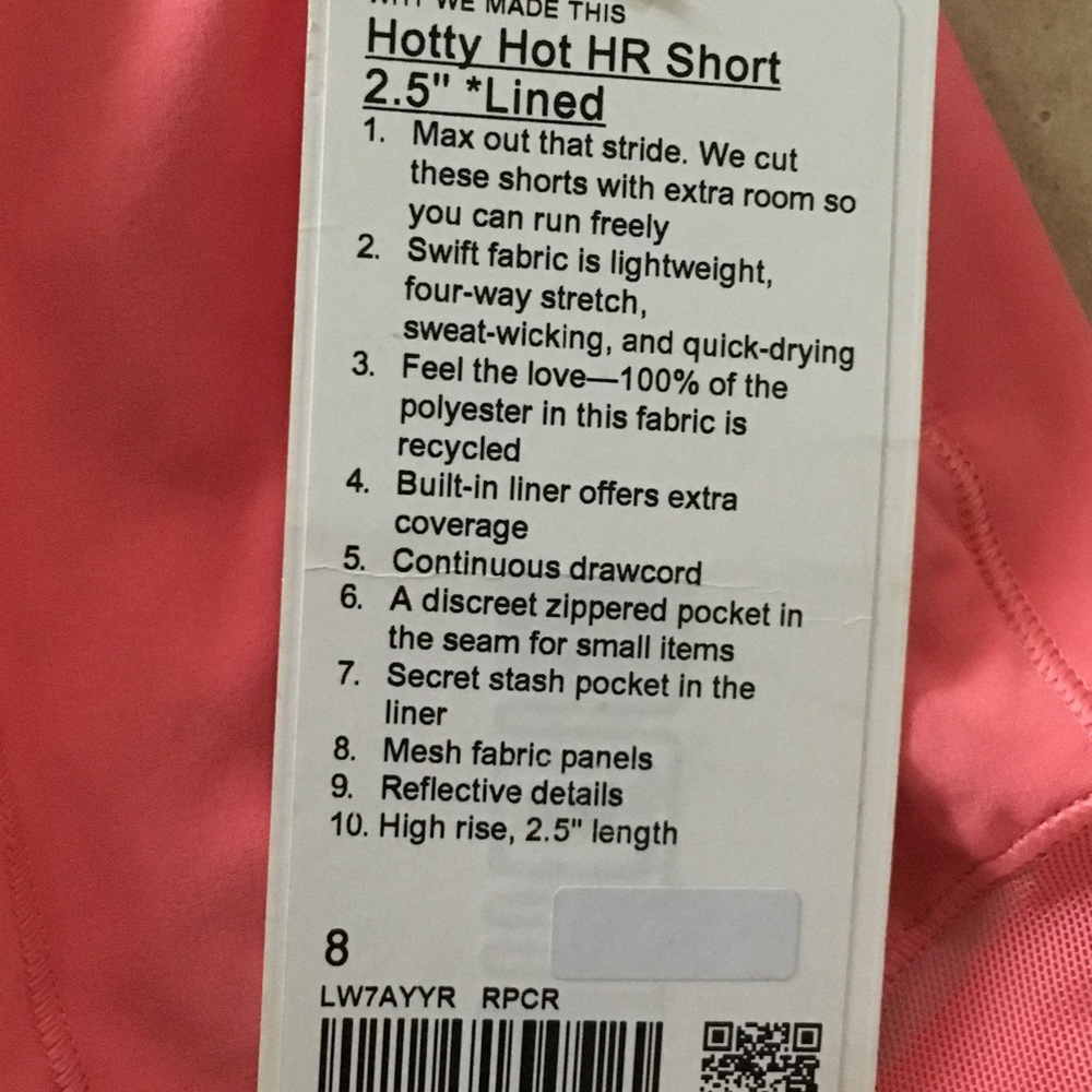 Lululemon Hotty Hot Shorts - Picture 6 of 6